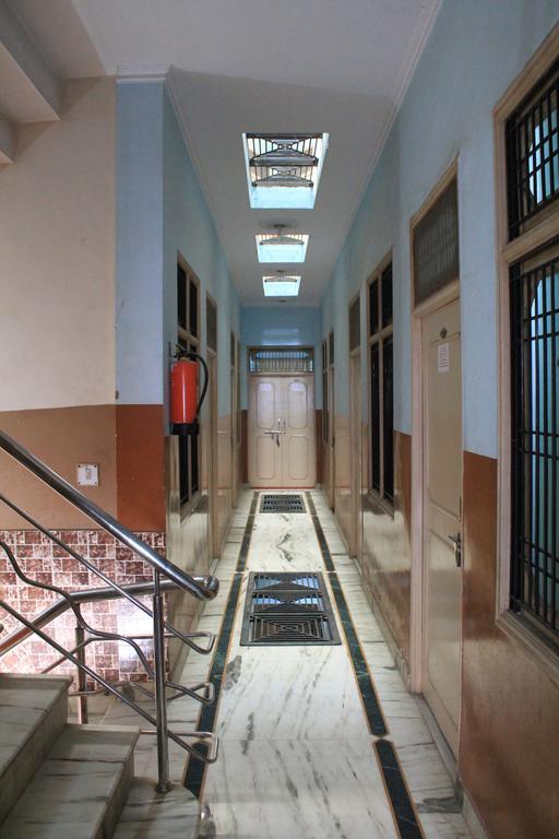מטורה Krishnam Guest House מראה חיצוני תמונה