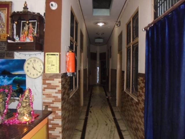 מטורה Krishnam Guest House מראה חיצוני תמונה
