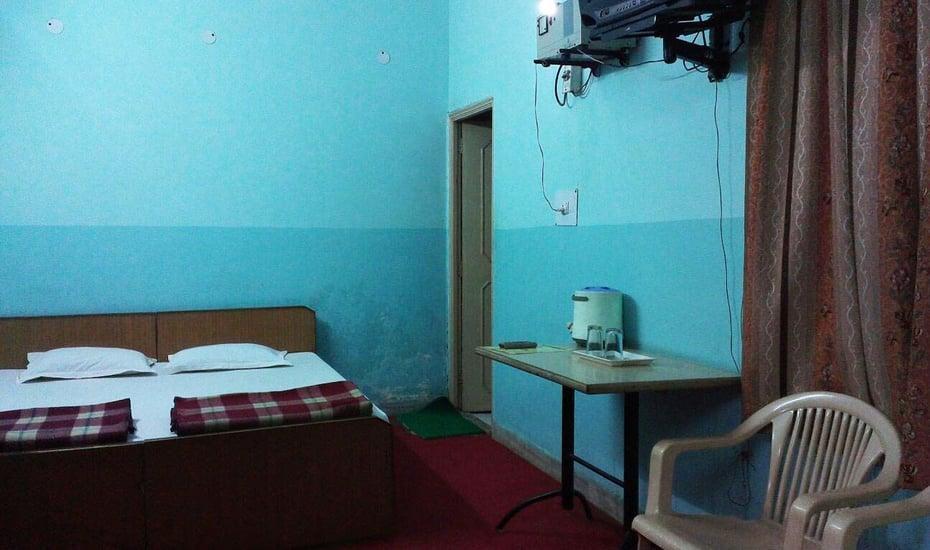 מטורה Krishnam Guest House מראה חיצוני תמונה